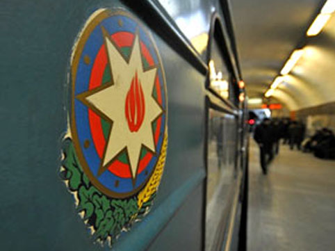 Bakı metrosunda problem: qatarlar niyə gecikir?